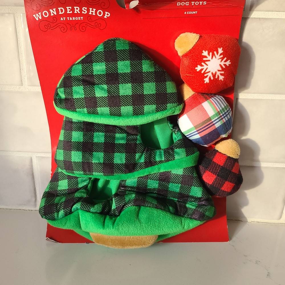 NWT Wondershop Festive Dog Toy Set
